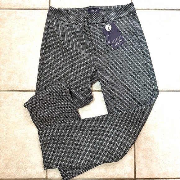NWT NYDJ Silver Eye Jaquard
Ponte Slim Straight Leg Ankle Pants - Picture 1 of 13